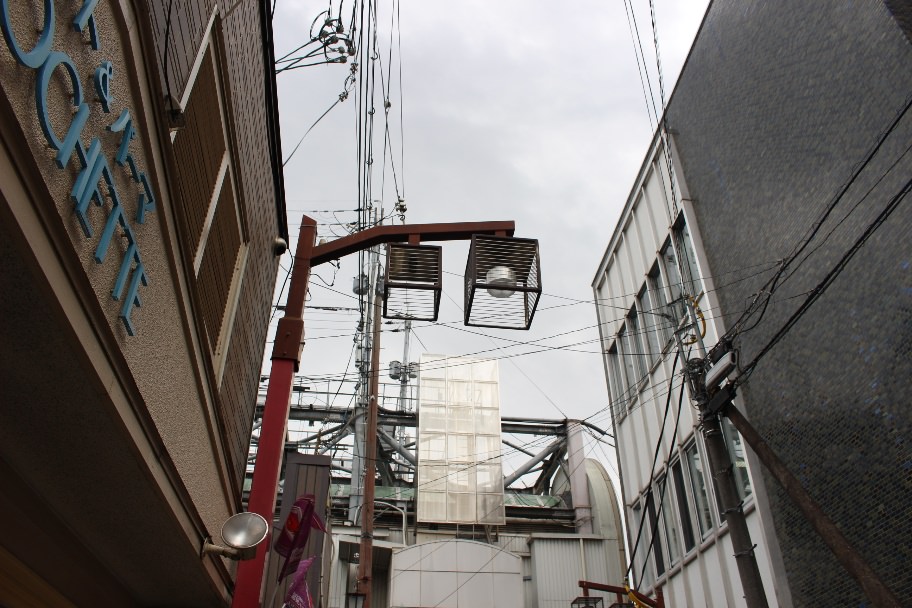 風呂屋町商店街の街灯